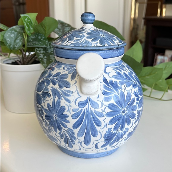 Vintage Painted Floral Ceramic Jar Vessel Blue & White Decor - Picture 14 of 17